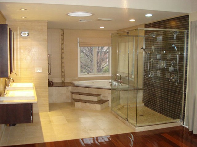 https://commons.wikimedia.org/wiki/File:Modern_Bathroom_Designs.jpg